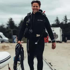 Dykkerudstyr med flaske og bly