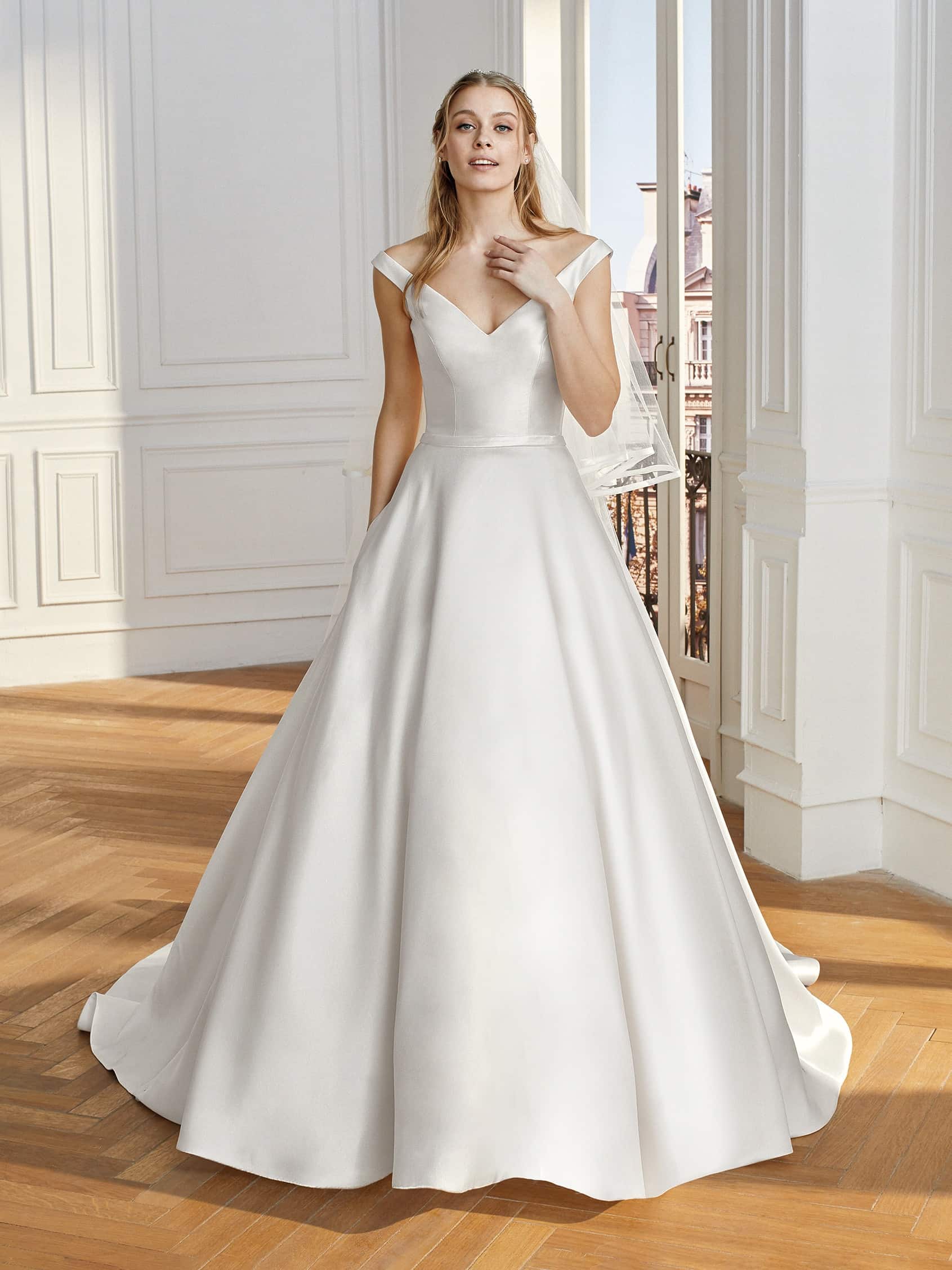 Copenhagen weddingdress shop you can also rent weddinggown