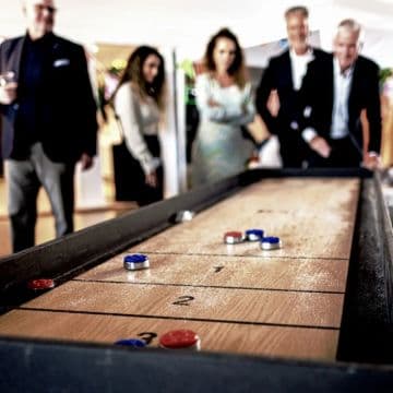 Mega shuffleboard