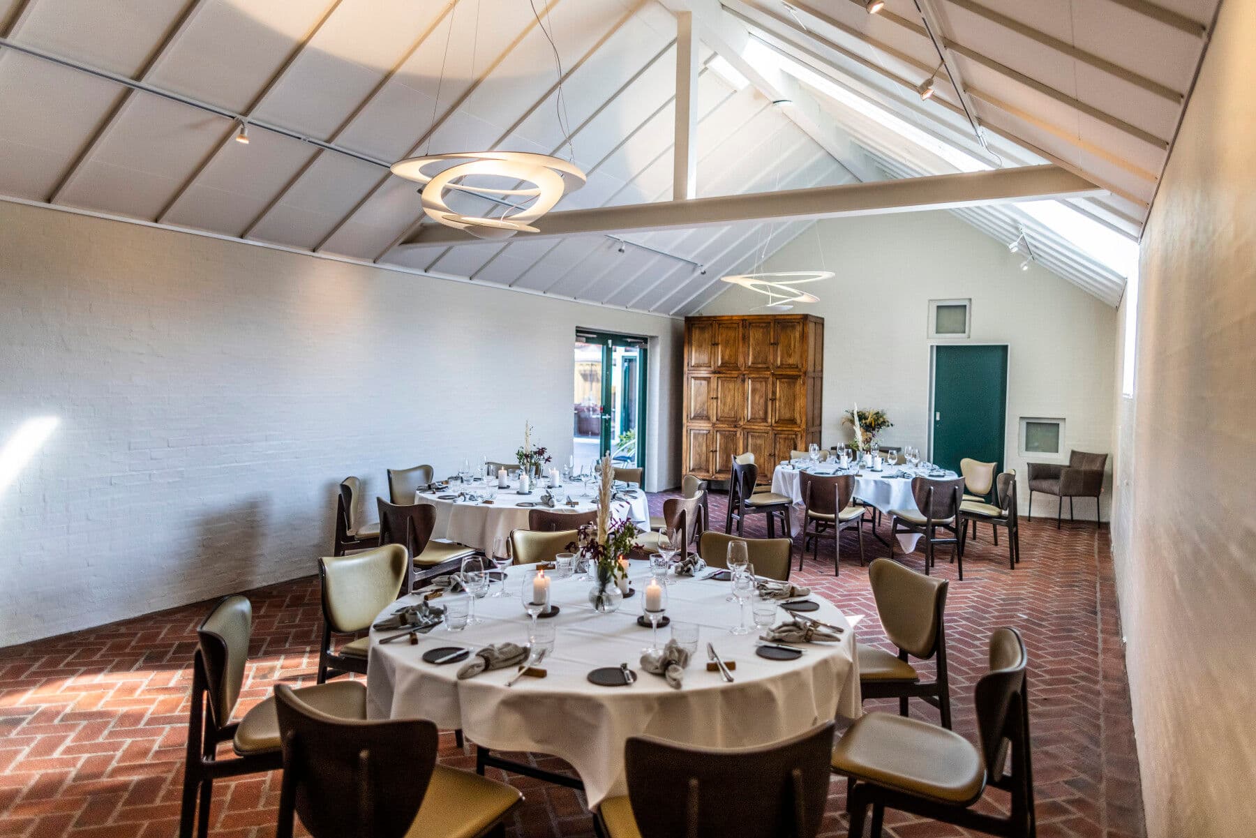 Fru Larsen Hotel & Restaurant