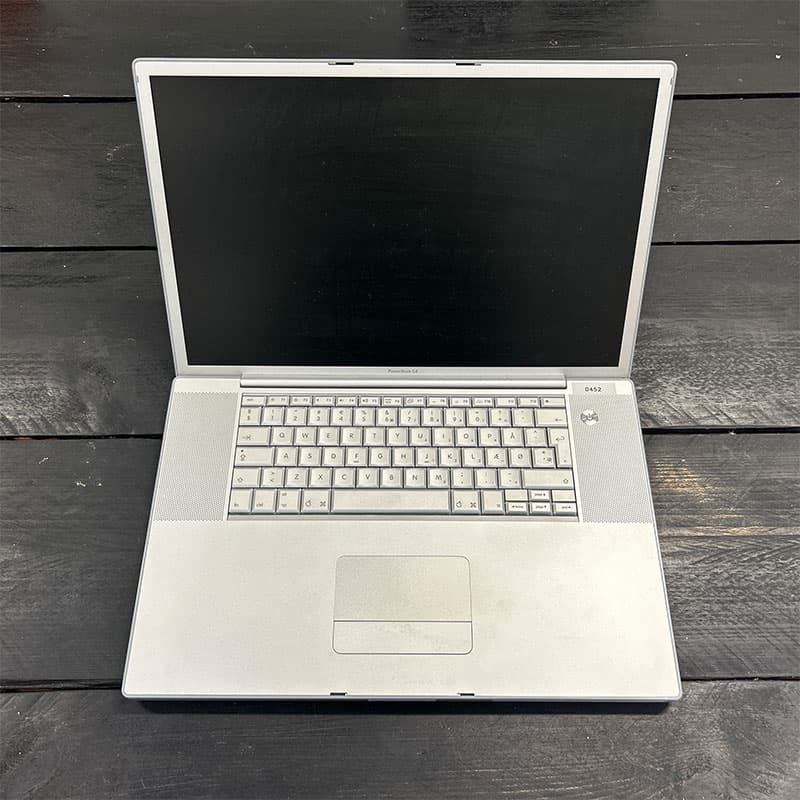 Apple MacBook (rekvisit)