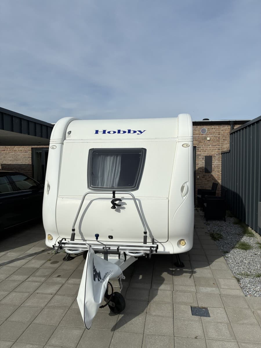 Hobby De Luxe 440 SF