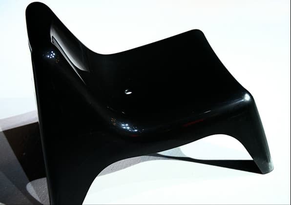 Plast loungestol, sort