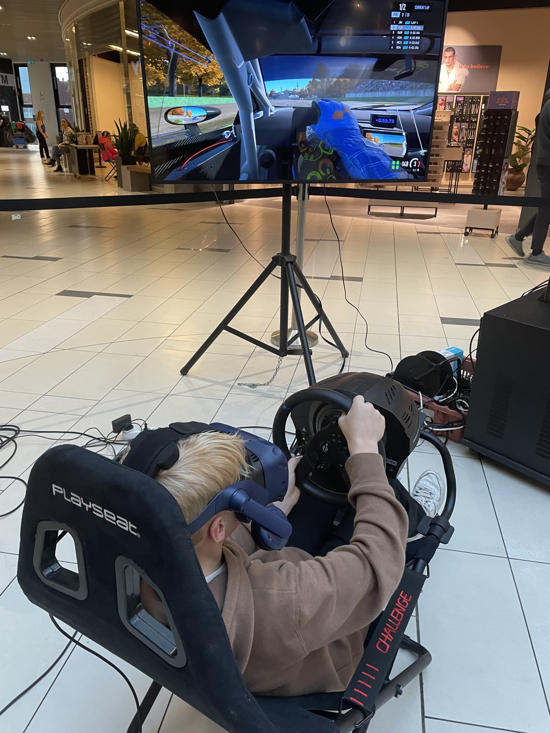 VR Racing simulator med racersæde og rat