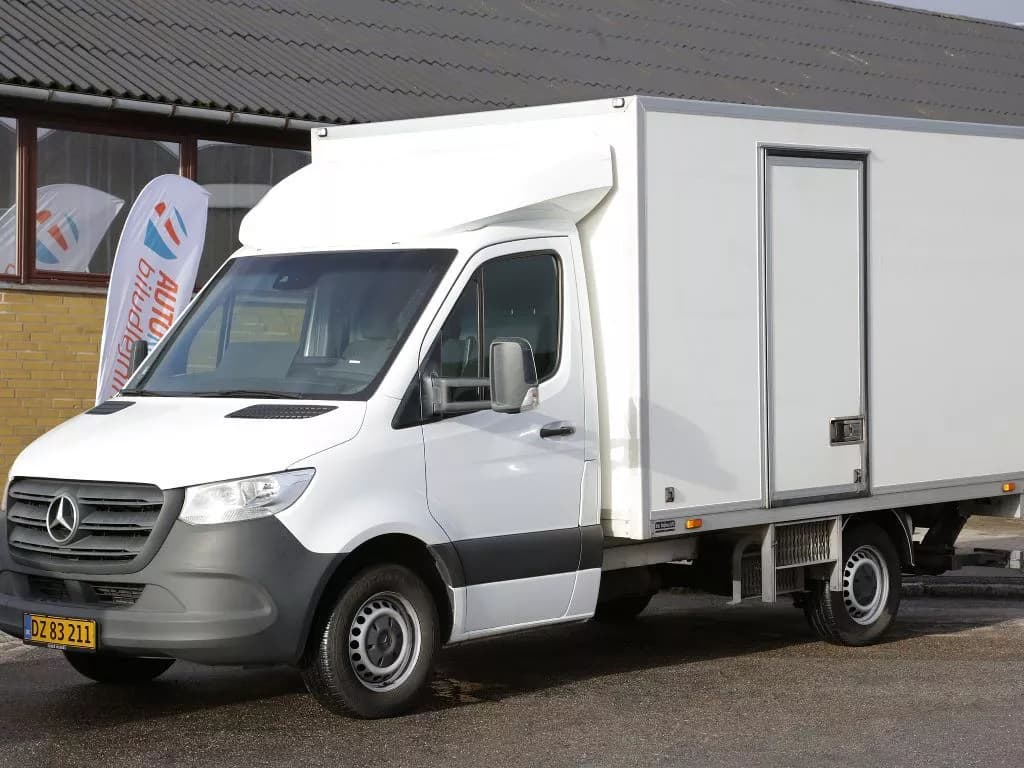 Mercedes Benz SPRINTER ALU KASSE MED LIFT - AUT. GEAR - ALT I UDSTYR