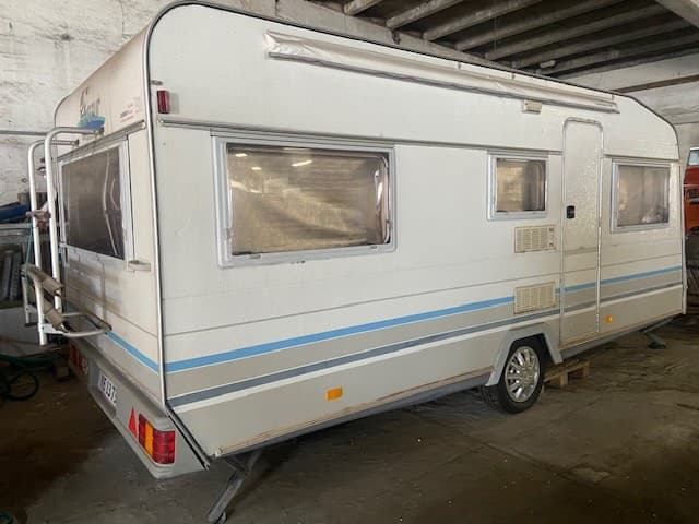 Knaus Azur 490