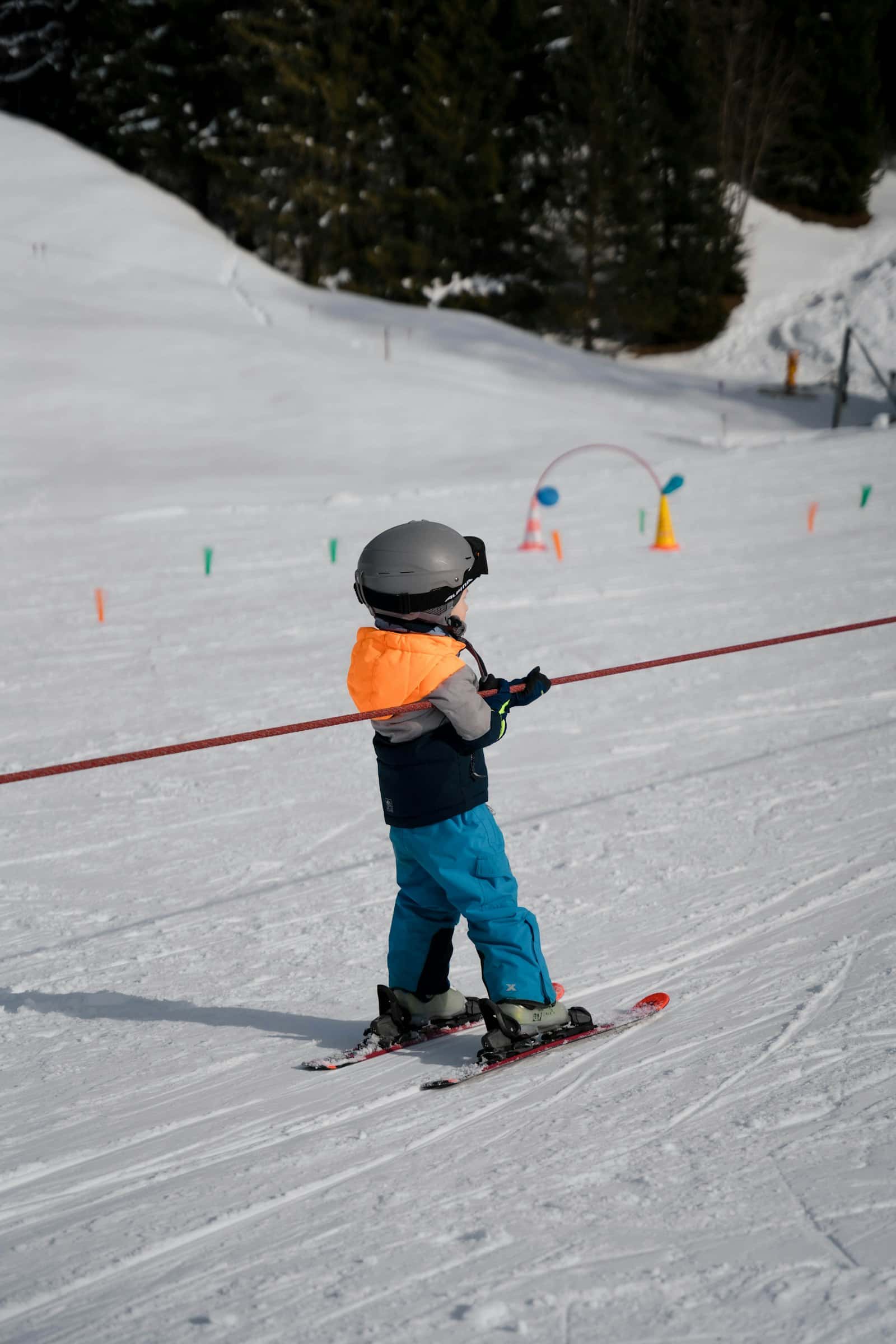 Børnepakke – ski, støvler, hjelm og stave